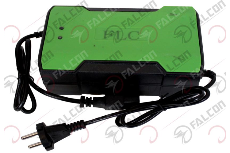 FALCON 72 - 20 ŞARJ ALETİ (2 LED)