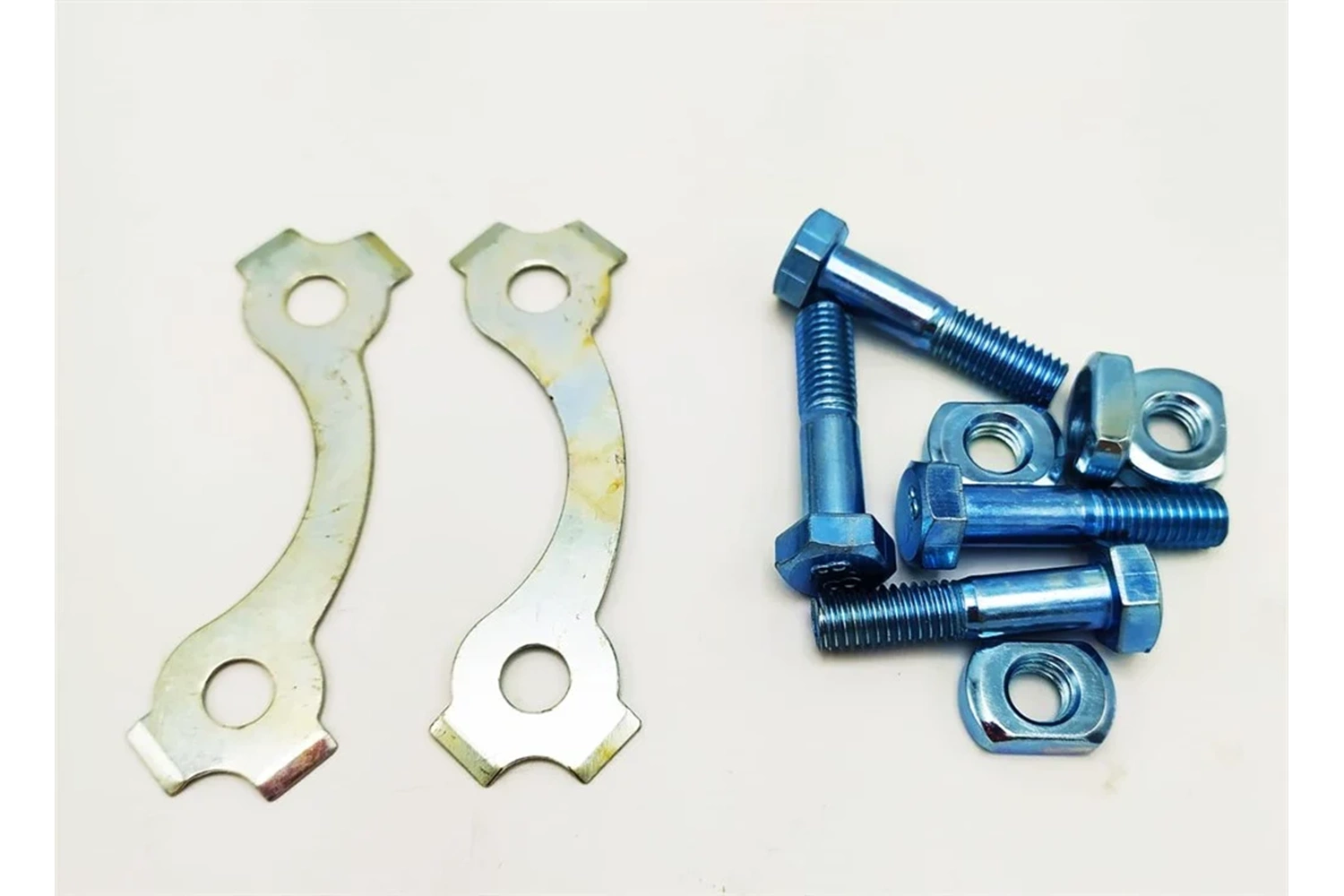 CG 125 DİŞLİ VİDASI ÇELİK JANT