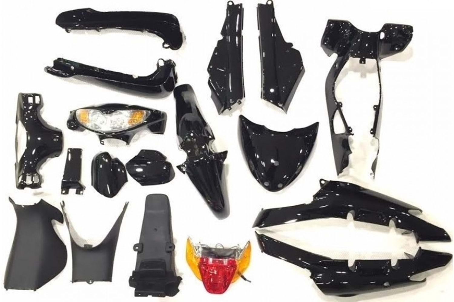 FT KAPORTA SETİ SİYAH (FAR STOP DAHİL)